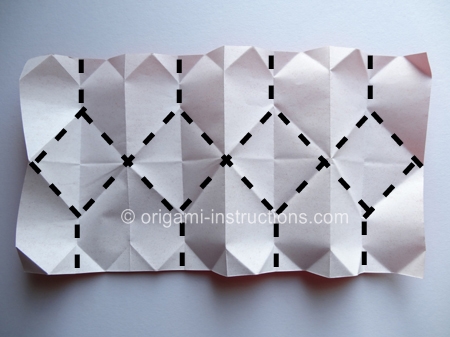 origami-accordion-heart-step-12