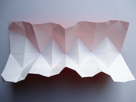 origami-accordion-heart-step-14