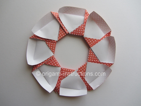 origami-modular-holiday-wreath