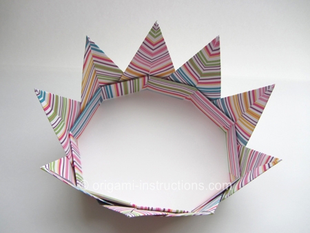 origami-modular-spiky-crown