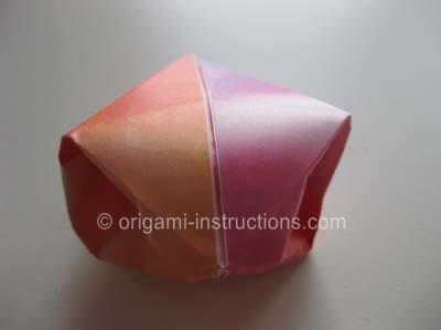 origami-traditional-tulip-step-12