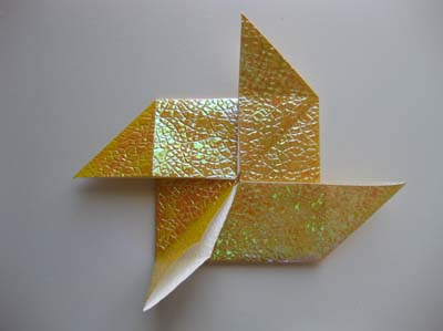 origami-windmill-step-3